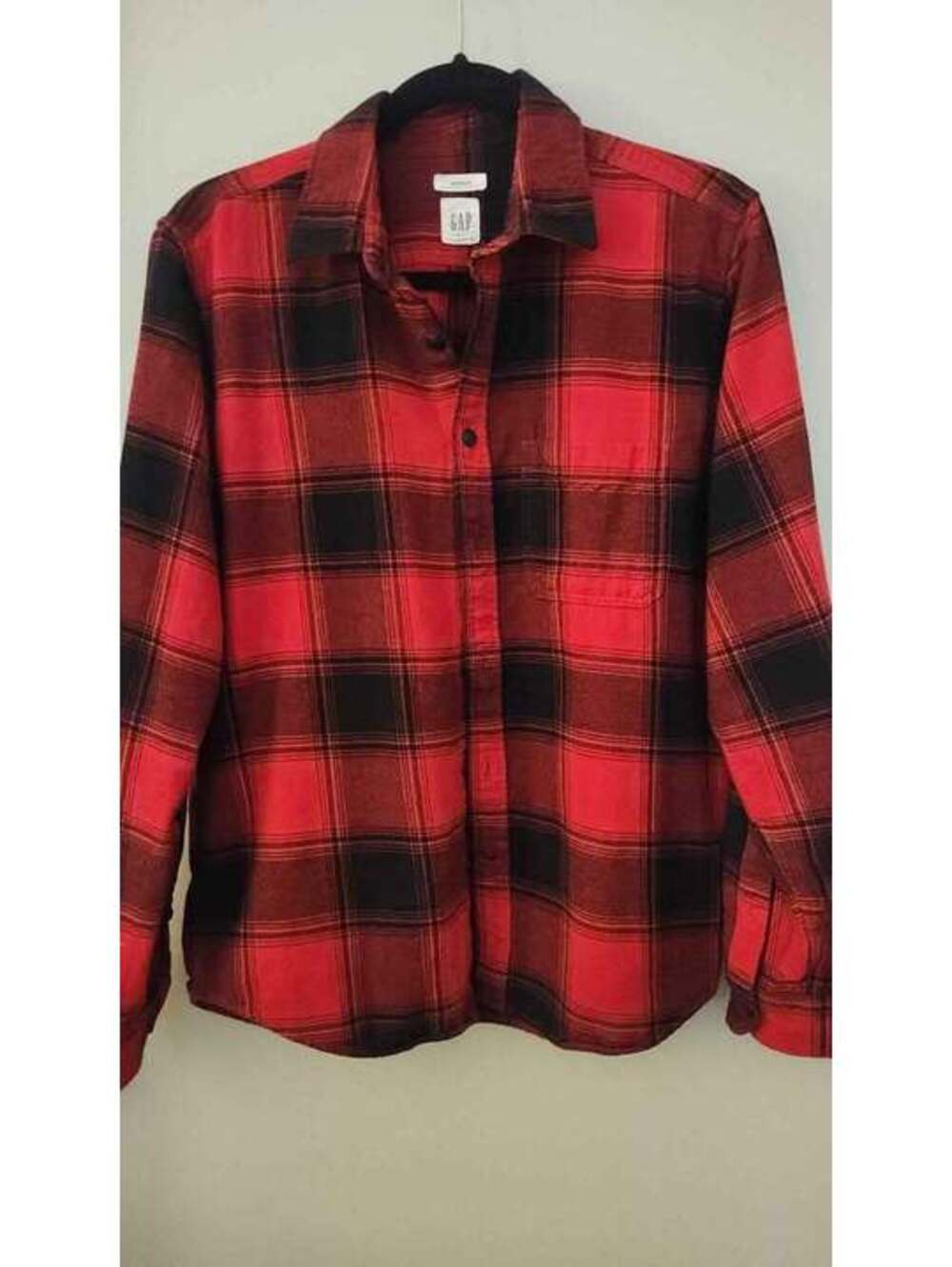 Gap Untucked Red Buffalo Plaid 100% Cotton Flannel Shirt - Size W Med.